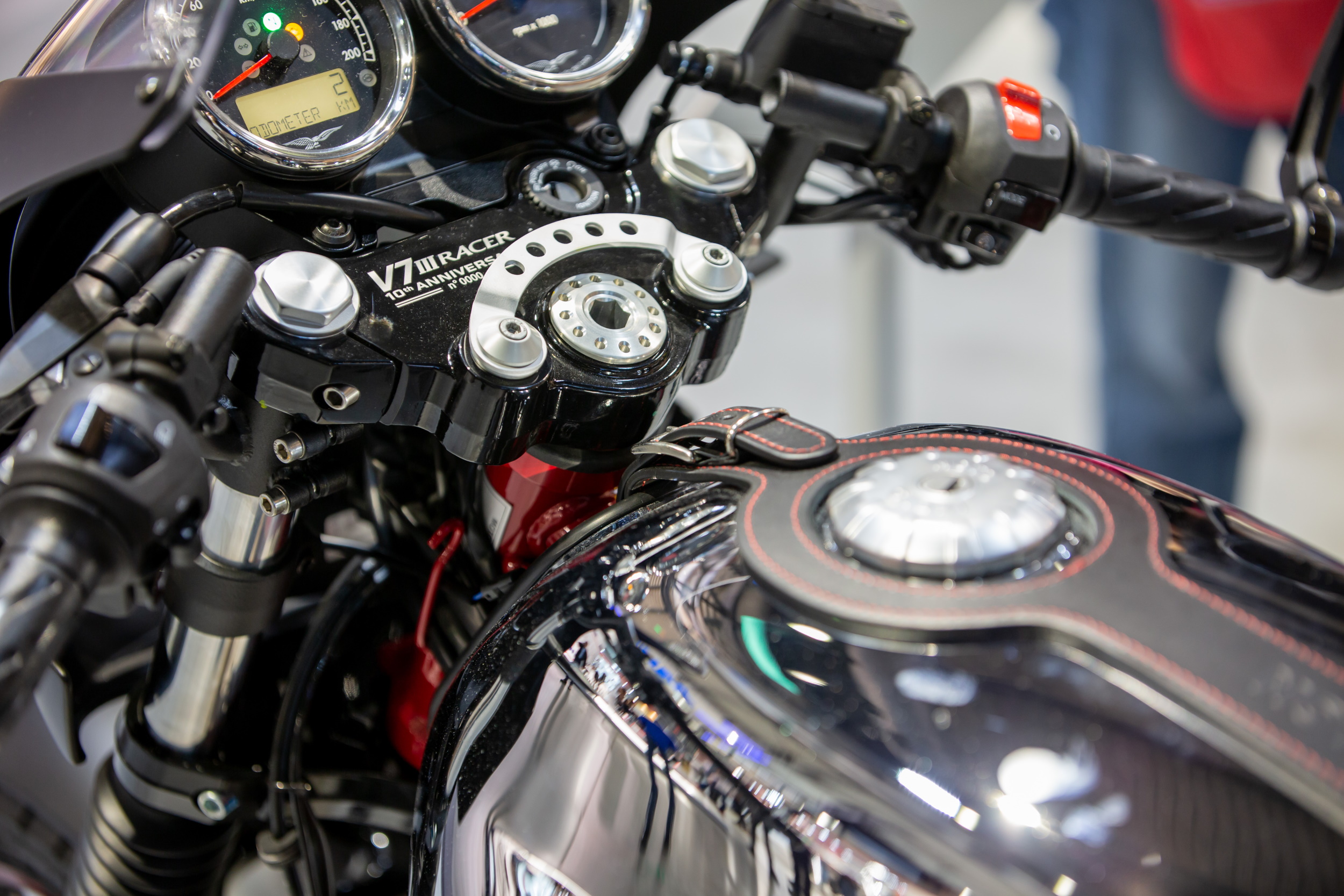 Moto Guzzi V7 III Racer 10e anniversaire Eicma 2019