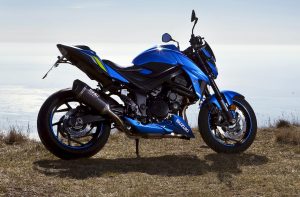 Suzuki GSXS750 Yugen Carbone