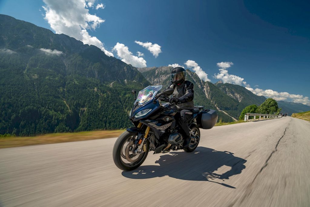 BMW R 1250 RS : données et prix du nouveau Sport Tourer