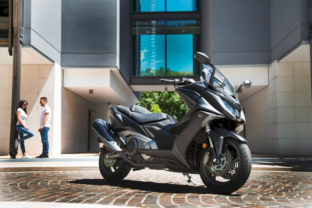 Kymco AK 550 ABS MY 2020 : prix, données, caractéristiques et disponibilité