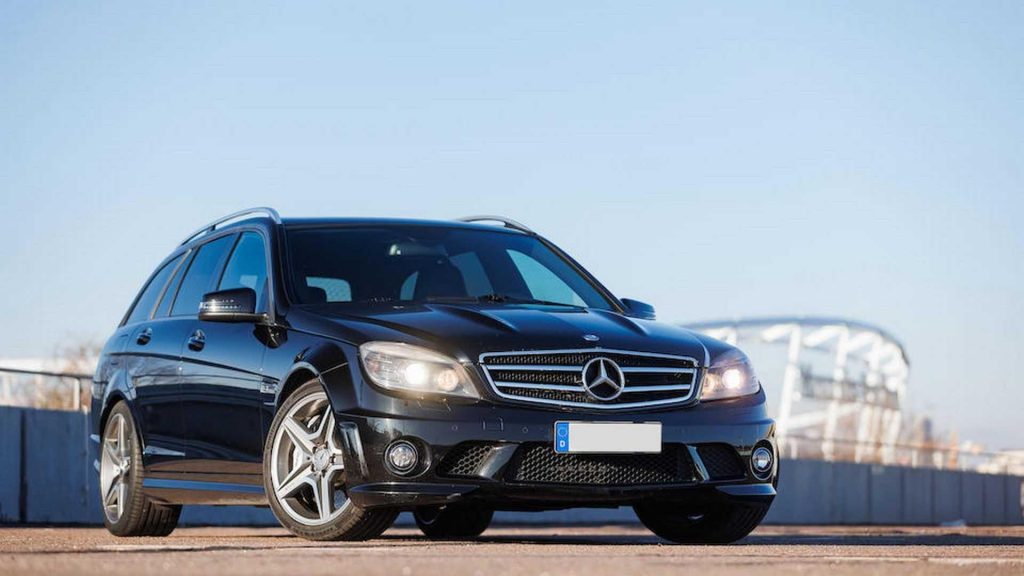Le break Mercedes C63 AMG ayant appartenu à Michael Schumacher est mis aux enchères