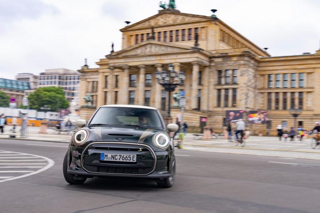 Mini Cooper SE Resolute Edition : le flair sportif classique rencontre la durabilité