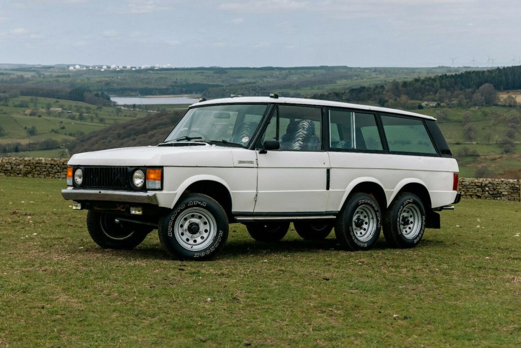 Range Rover 6×6 : le tout terrain anglais à 6 roues aux enchères !