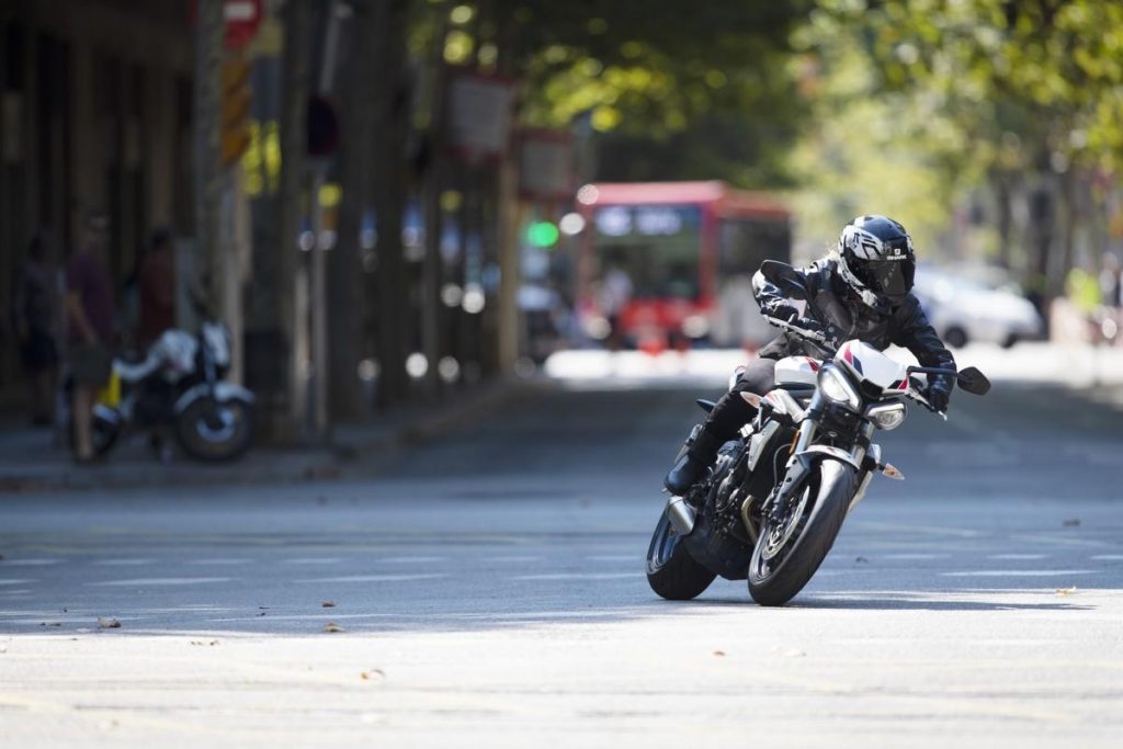 Triumph Street Triple S 2020 : le nouveau roadster aux accents plus sportifs