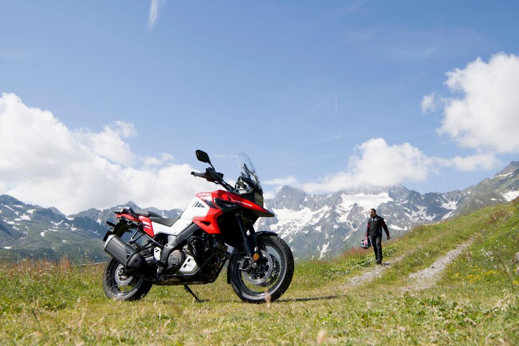 V-Strom 1050 : nouveau haut de gamme Suzuki Sports Adventure Tourer également en version Sakigake