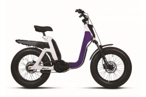 Capot Fantic Motor Issimo blanc violet Capot Fantic Motor Issimo blanc violet