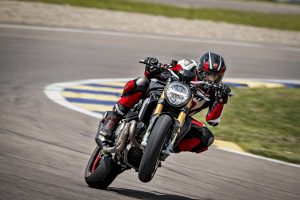 Ducati Monster 1200 S Noir sur Noir Ducati Monster 1200 S Noir sur Noir