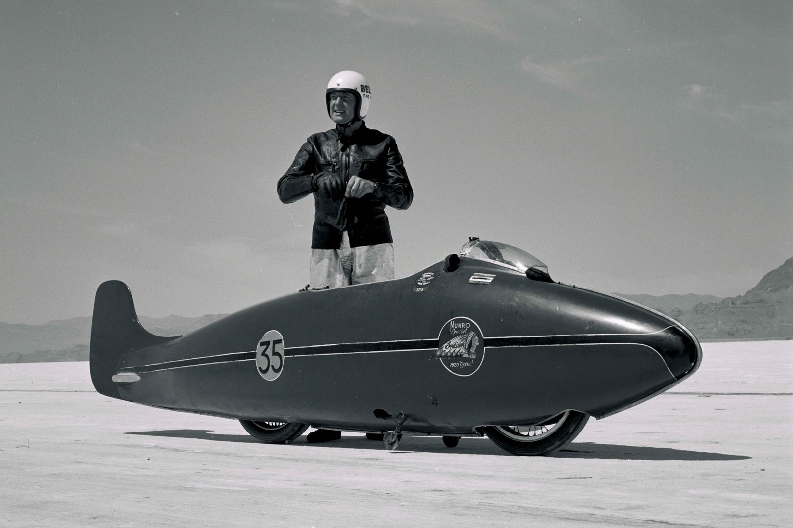 Burt Munro Indian Scouts 1920 Bonneville 1967