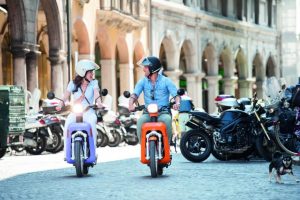 offre des incitations pour les scooters électriques askoll es2 offre des incitations pour les scooters électriques askoll es2