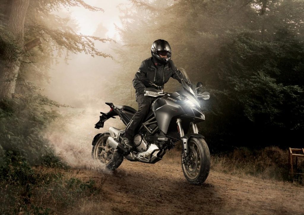 Bering moto automne hiver 2019 : la nouvelle veste longue Oural