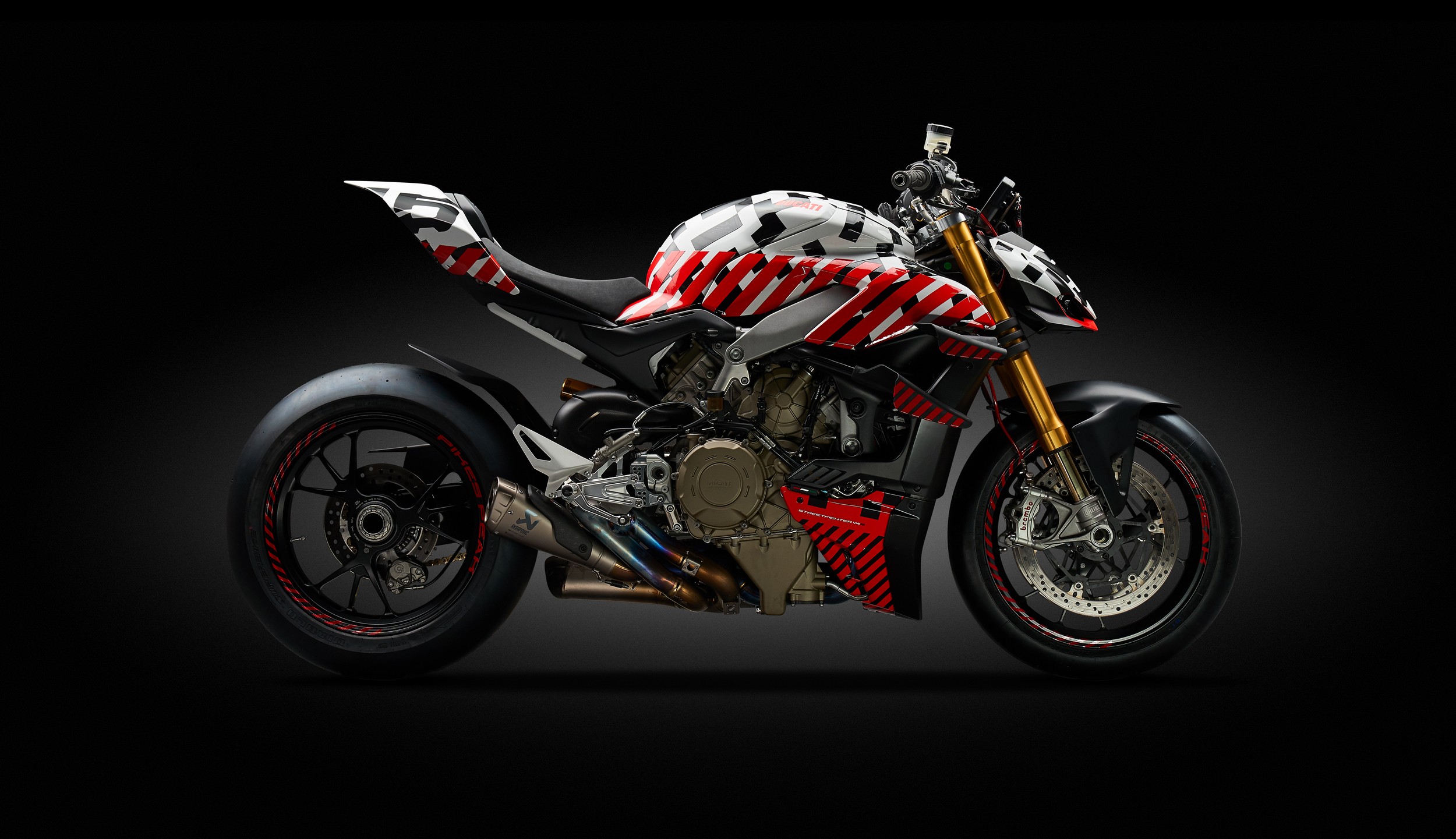Ducati Street Fighter V4