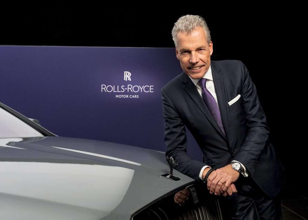Le PDG de Rolls-Royce affirme que les décès dus au COVID-19 ont aidé les ventes