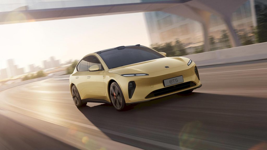 Nio ET5 est-il vraiment le clone de Tesla Model 3 ?