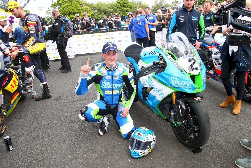 Tourist Trophy 2019 : Dean Harrison triomphe dans le Senior TT