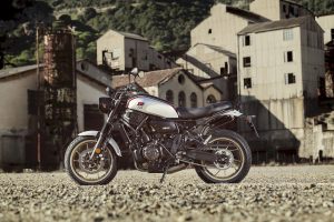Yamaha-XSR700-XTribute-01 Yamaha-XSR700-XTribute-01