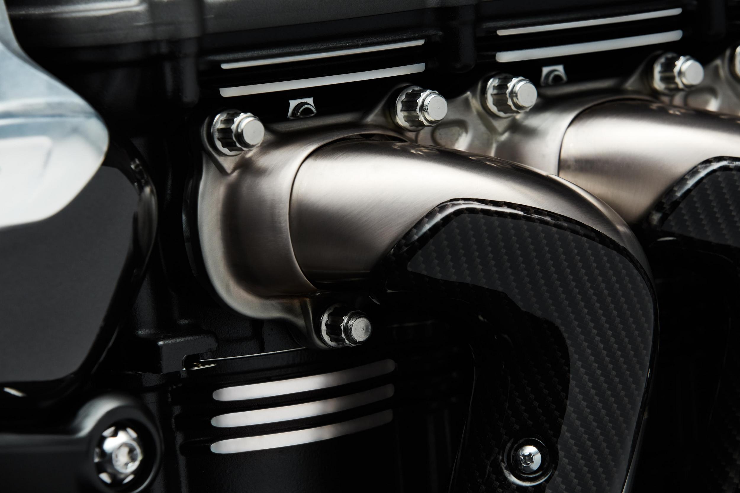 Triumph_Rocket_3_TFC-Machined_Engine_FInish