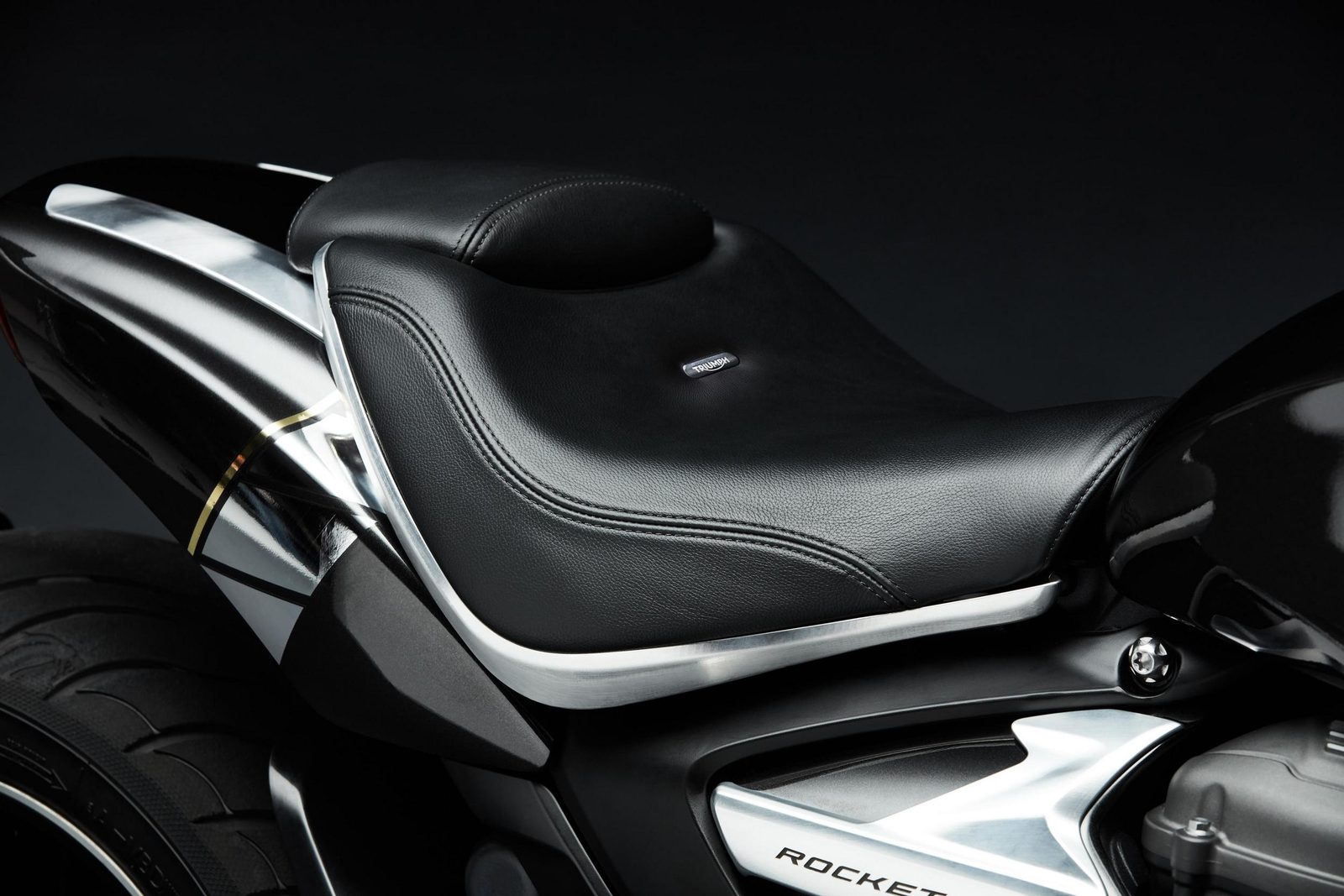 Triumph_Rocket_3_TFC-_Configuration_siège_unique_