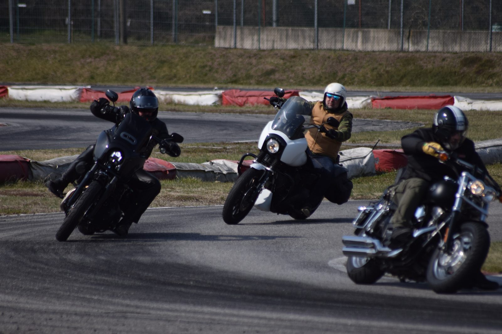 Kustom Road 2019 FXR FXD Réunion Édition Italienne