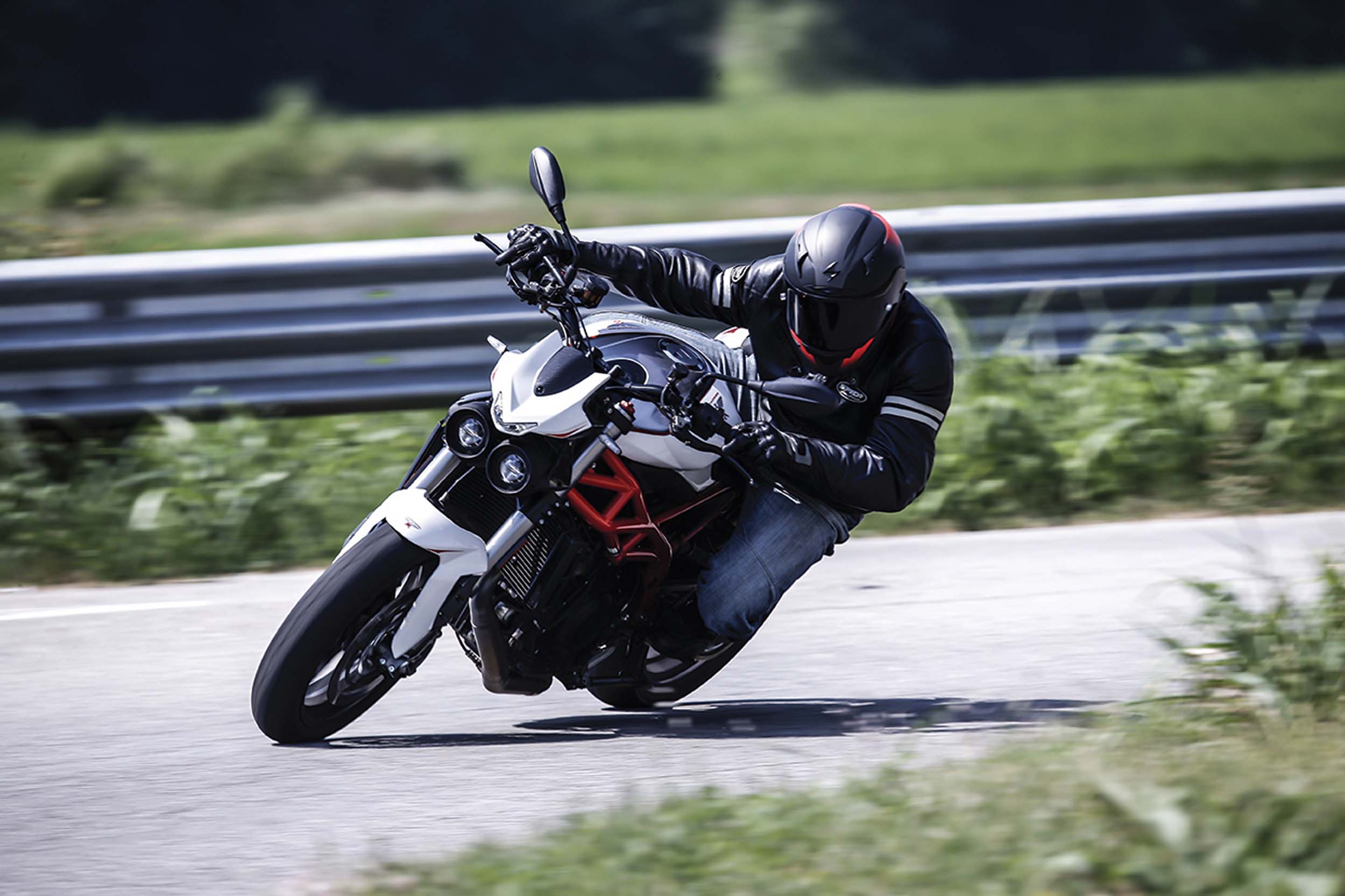 Moto Morini Corsaire 1200 ZZ