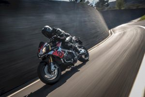 02-Aprilia-Tuono-V4-1100-RR 02-Aprilia-Tuono-V4-1100-RR