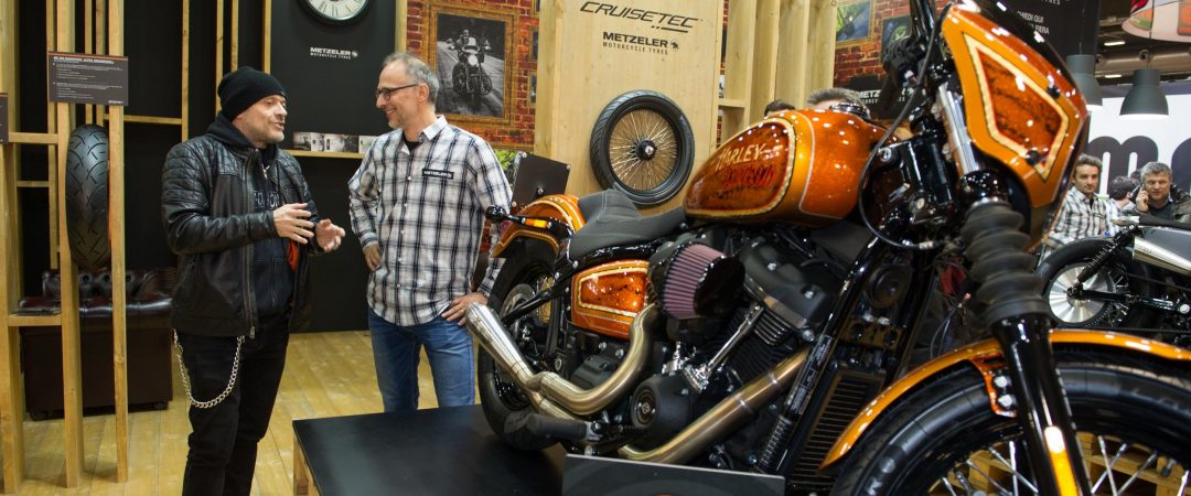 La Harley-Davidson Softail Street de Max Pezzali Bob la Jolla