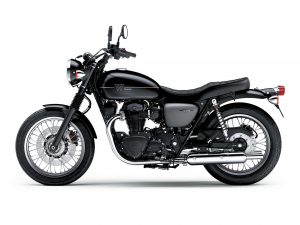Kawasaki-W800-Street-2
