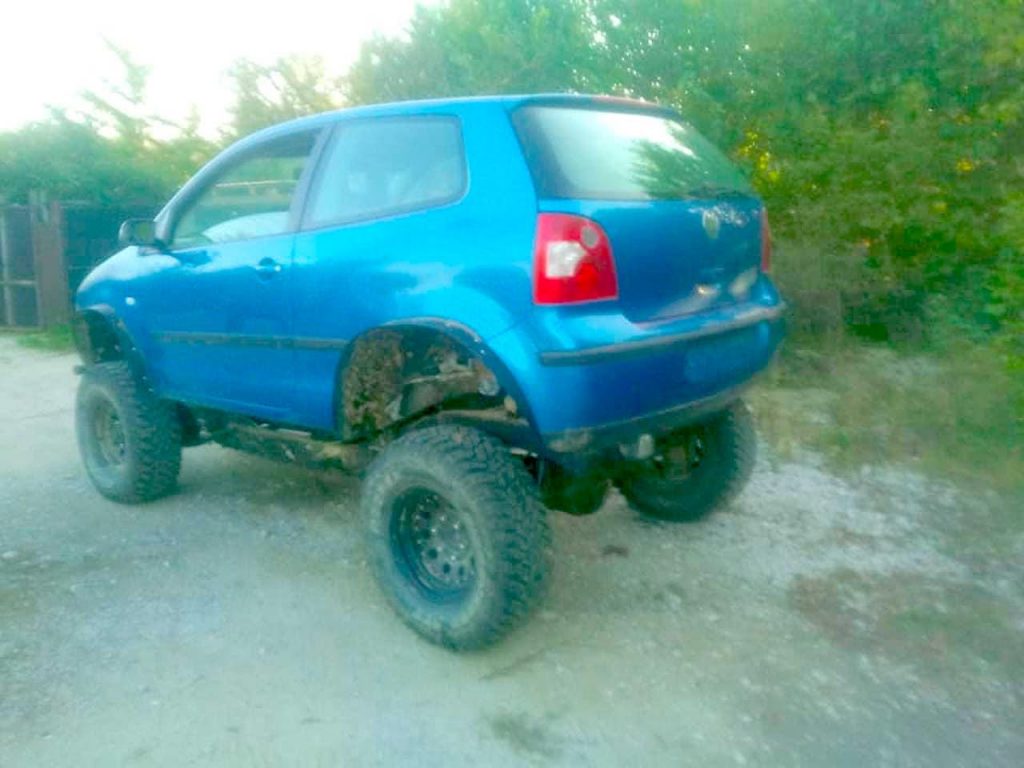 Achèteriez-vous ce croisement entre VW Polo et Nissan Terrano pour 2 400 € ?