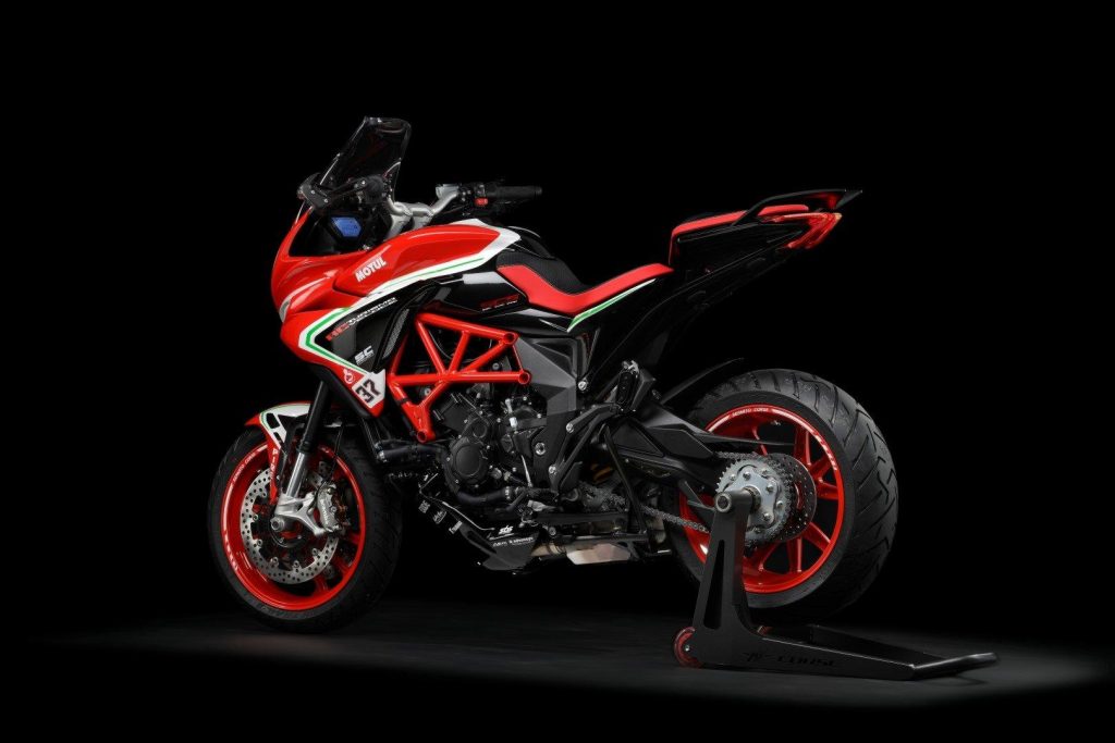 Agusta Turismo Veloce 800 RC, beaucoup de polyvalence et de légèreté