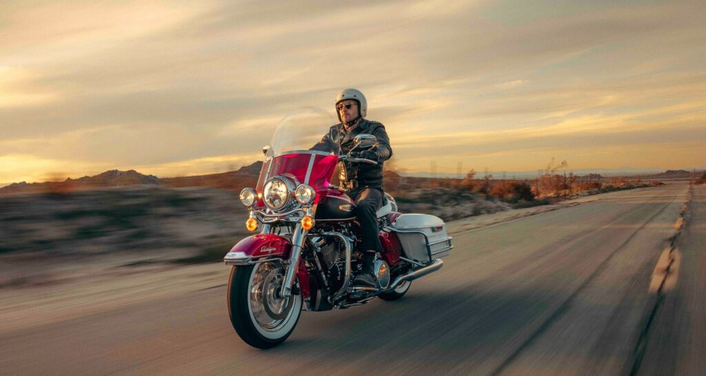 Harley-Davidson Electra Glide Highway King : tout le charme des années 60