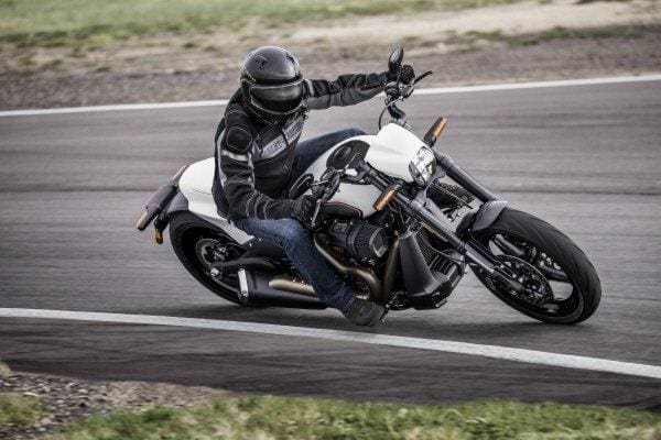 Harley-Davidson FXDR 114 : le cruiser tout en muscle