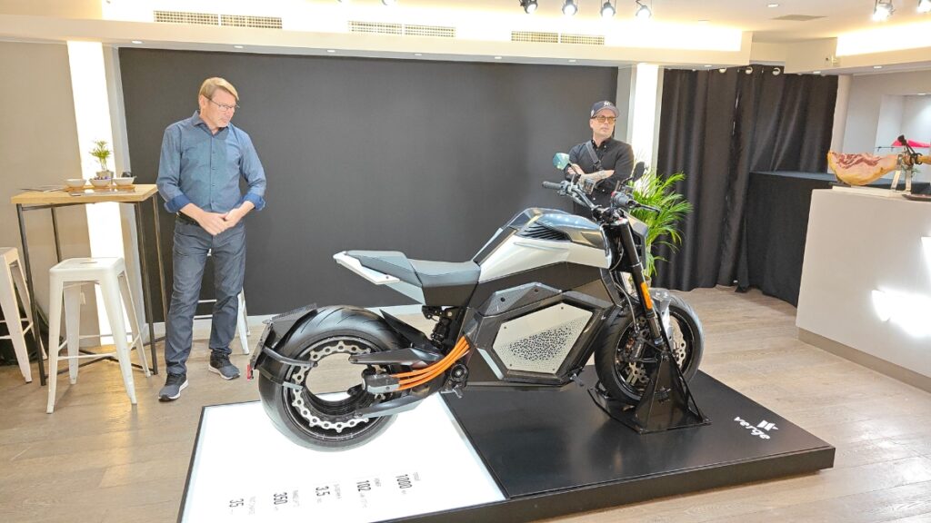 Jusqu'à Monte Carlo pour voir les motos Verge à 80 000 € avec Mika Häkkinen