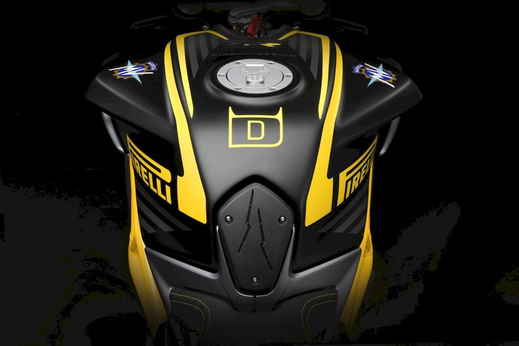 MV Agusta Dragster 800RR Pirelli