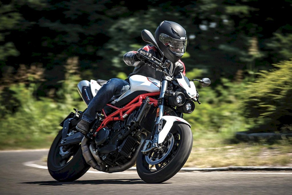 Moto Morini Corsaro 1200 ZZ, nue émotionnelle
