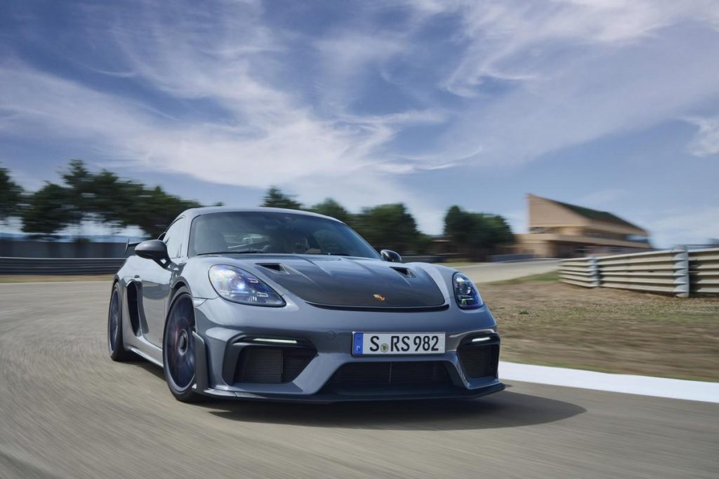 Porsche 718 Cayman GT4 RS à partir de 147 471 euros