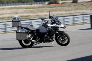 BMW-R1200-GS-auto-conduite-2