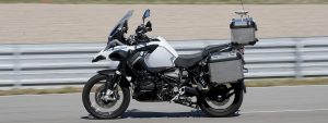 BMW-R1200-GS-auto-conduite-1