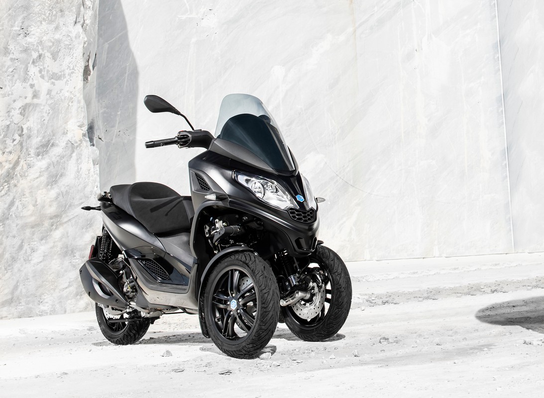 Piaggio Beverly et Piaggio MP3 300 Deep Black