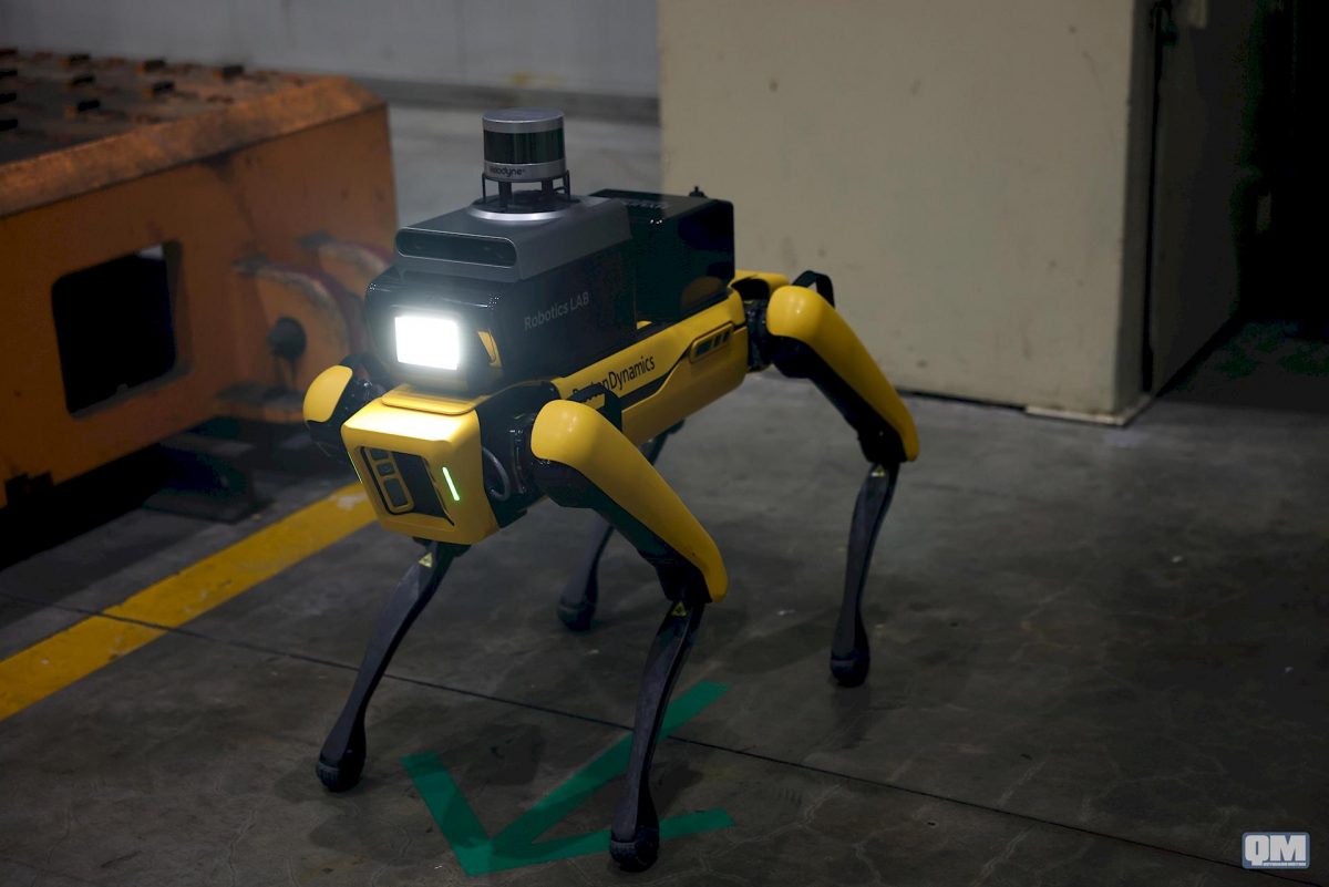 Robot de service de sécurité d'usine Hyundai Boston Dymamics