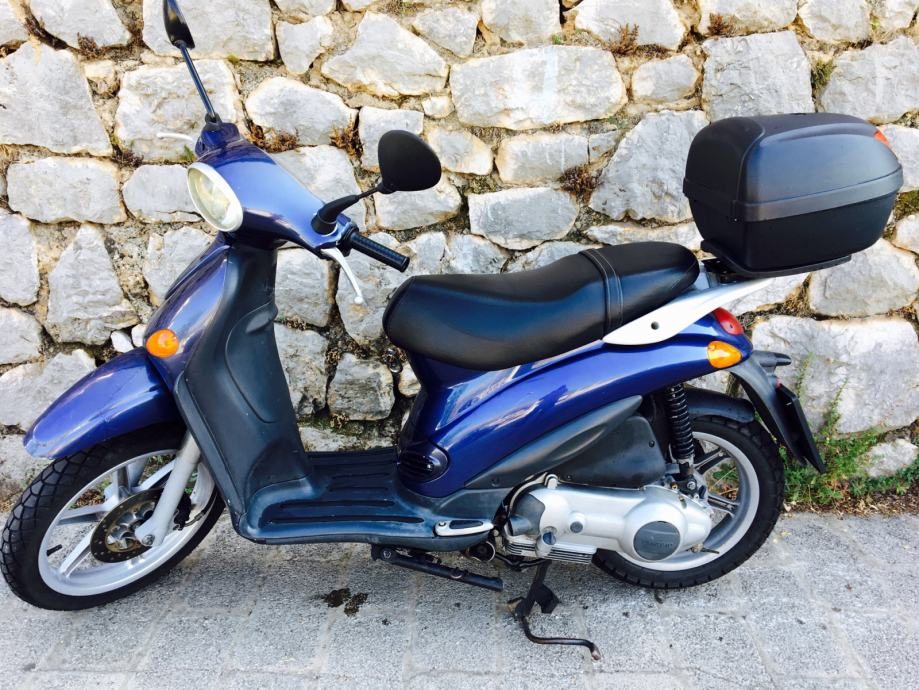 piaggio liberté 150