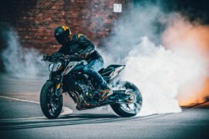 KTM 790 Duc 2023 (2) KTM 790 Duc 2023 (2)