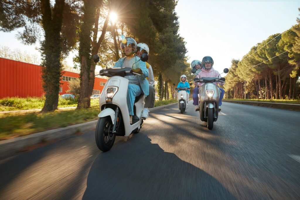 Honda EM1 e 2023 : le cyclomoteur électrique avec 41,3 km d'autonomie