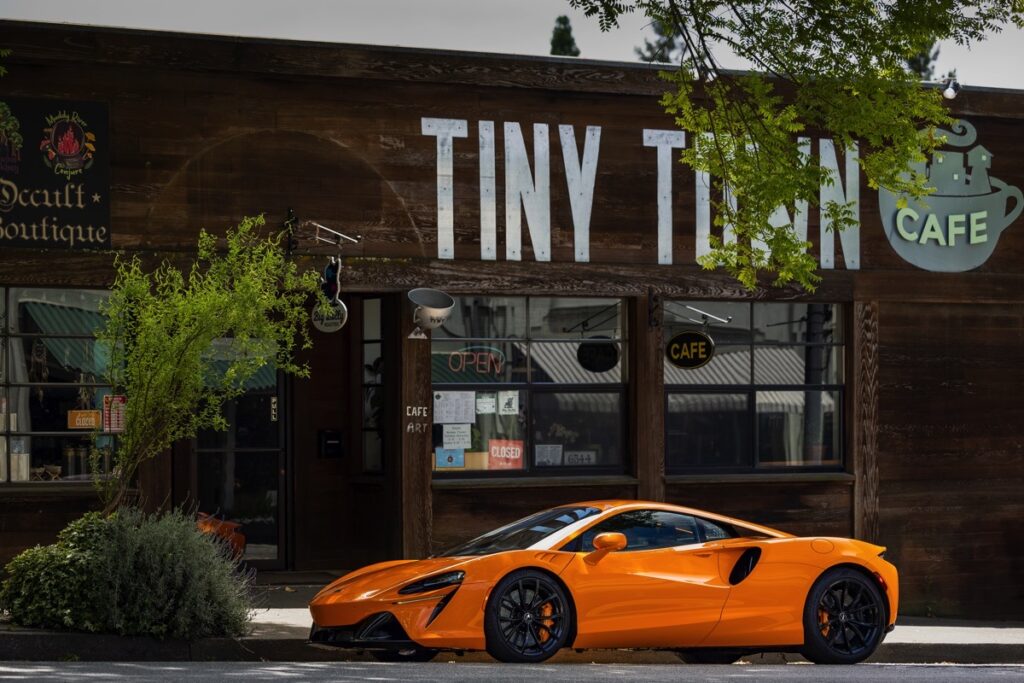J'ai conduit la McLaren Artura en Californie - voici comment ça s'est passé