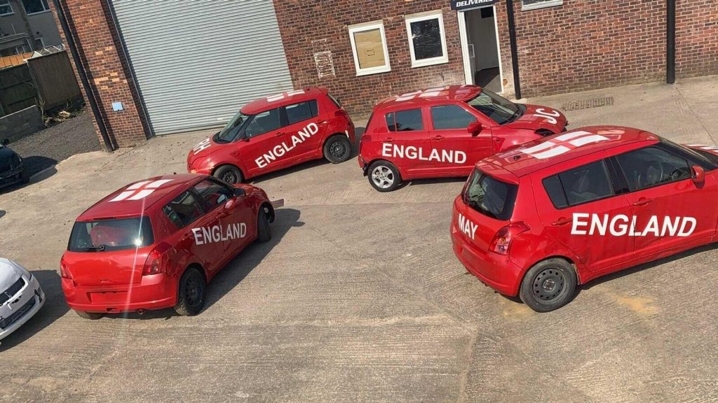 Les Suzuki Swift utilisées pour les matchs de football à Top Gear ont été vendues 9 200 €