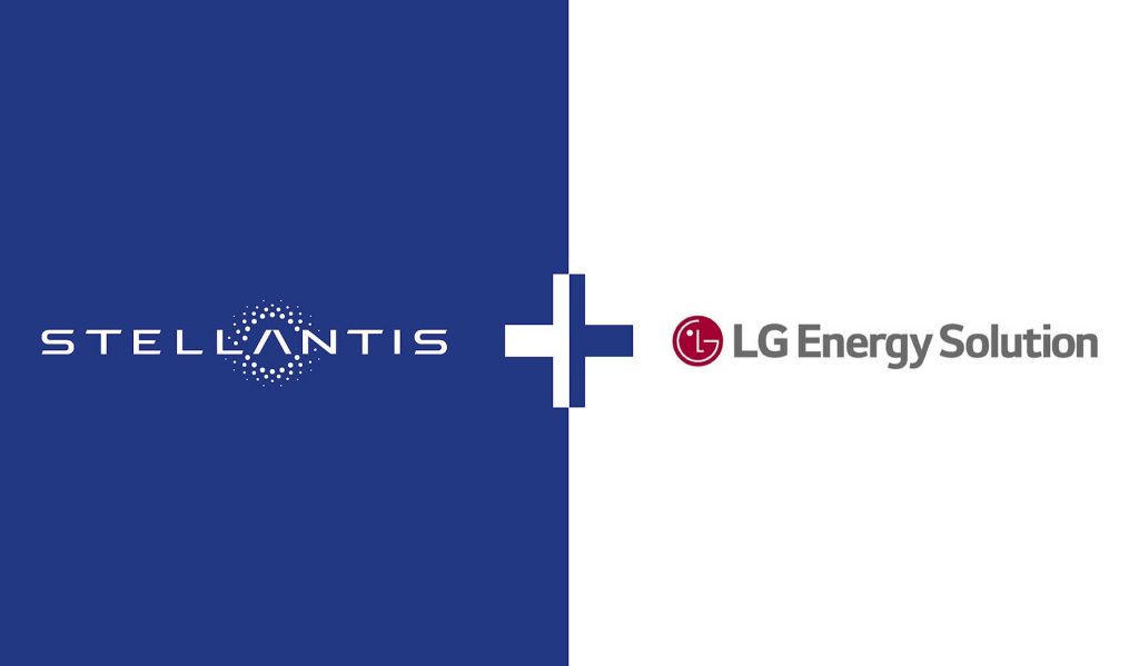 Stellantis ouvre une usine de batteries de voitures électriques avec LG en Amérique du Nord