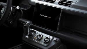 Land Rover Defender V8 Bond Edition (2)