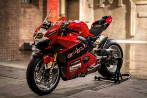 Ducati Panigale V4 Championne du Monde Réplique (3)
