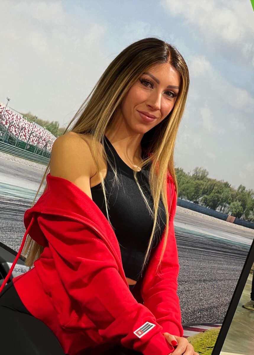 Salon de filles filles Eicma
