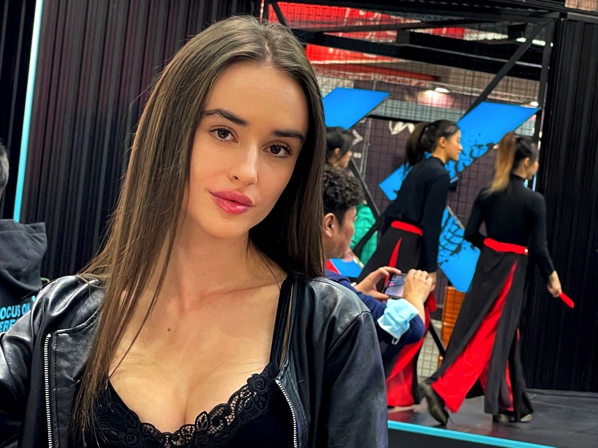 Salon de filles filles Eicma