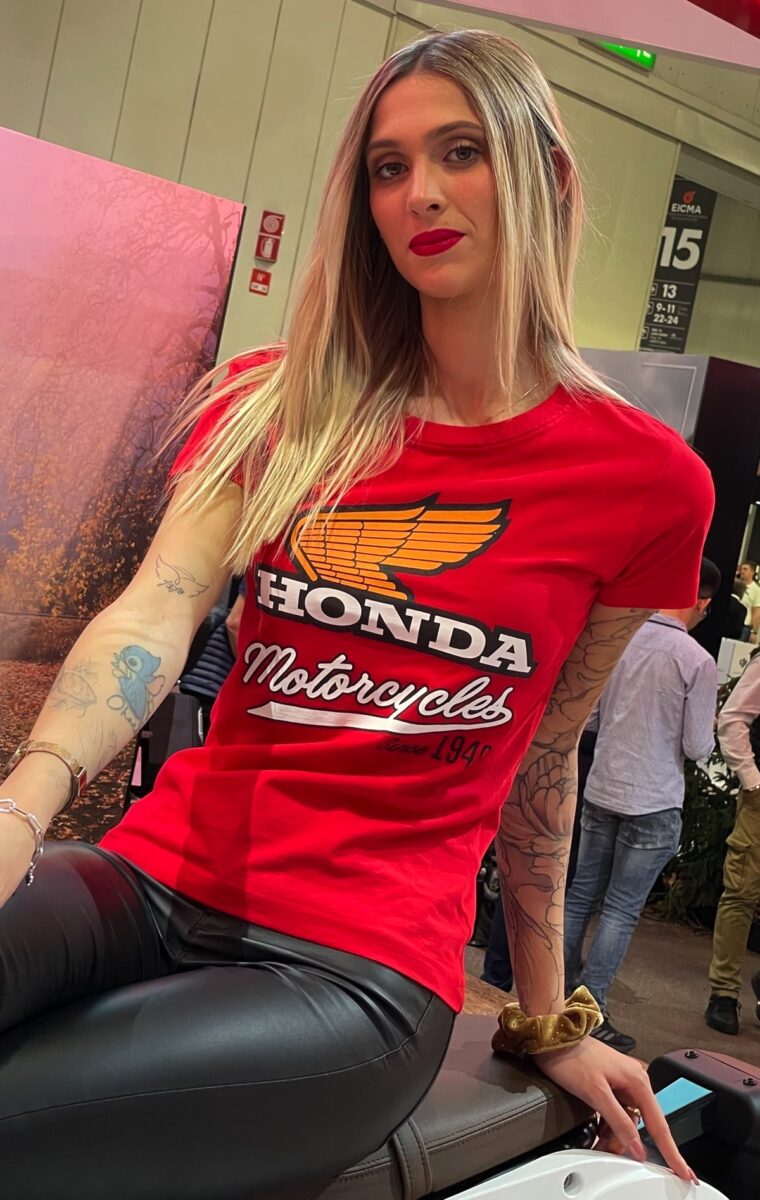 Salon de filles filles Eicma
