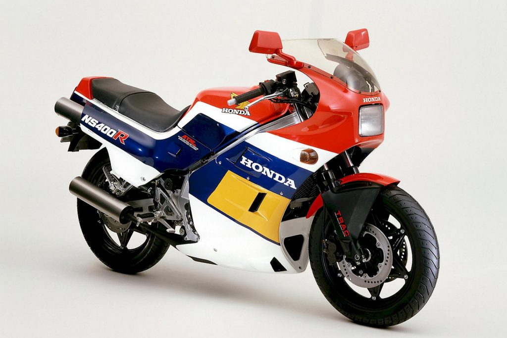 Honda NS400R race replica 80s trois cylindres deux temps 72cv